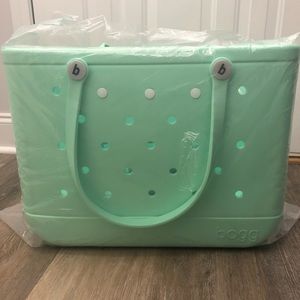 Mint Bogg Bag